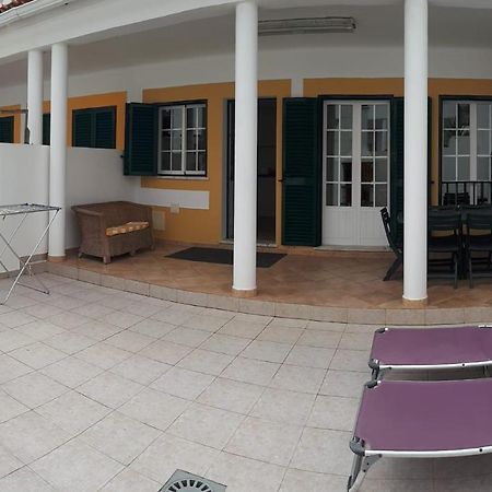 A Casinha Da Tita - Moradia Com Terraco Villa ซัมบูเจย์ราโดมาร์ ภายนอก รูปภาพ