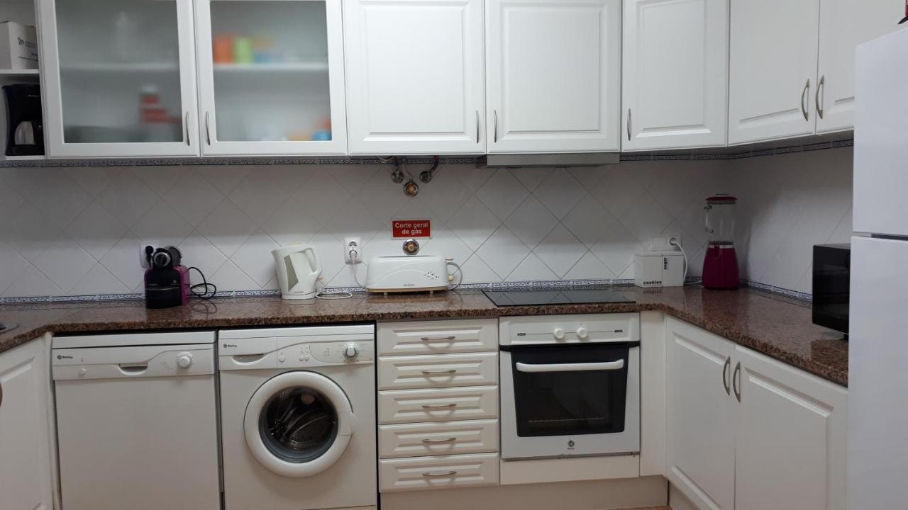 A Casinha Da Tita - Moradia Com Terraco Villa ซัมบูเจย์ราโดมาร์ ภายนอก รูปภาพ